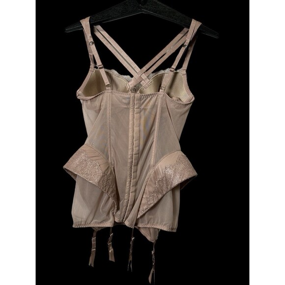 Victoria's Secret Strappy Eyelash Corset Boning W/Garters Nude 36B RARE Sexy - Picture 2 of 9